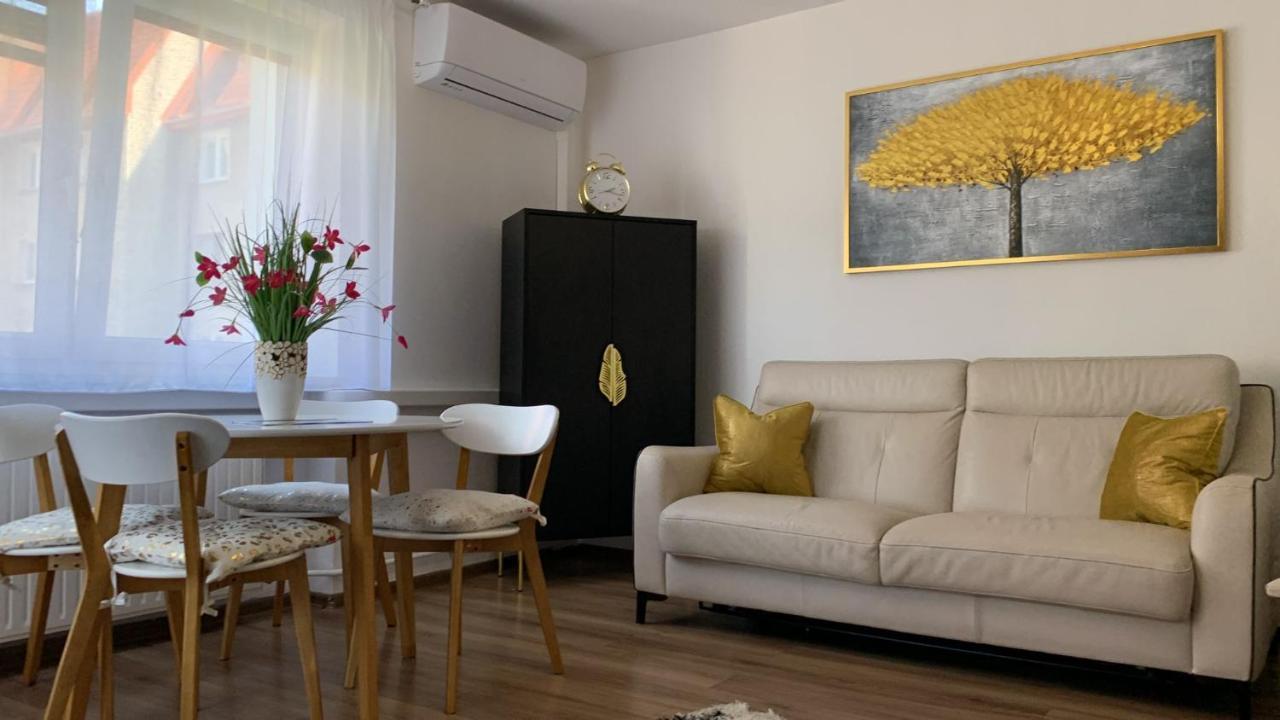 Golden Apartament Legionow Торунь Екстер'єр фото